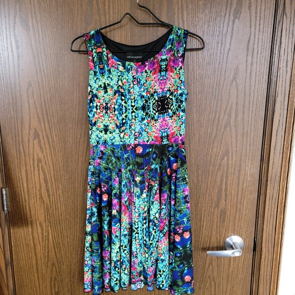 Cynthia Rowley Sleeveless Bright Floral Print Dress Comfy Stretch Size 4 - Picture 2 of 16